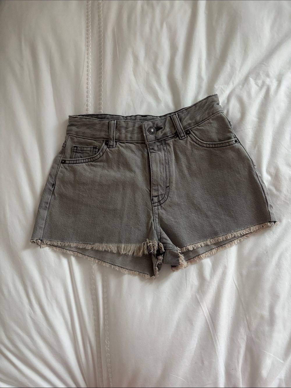 Girls' Gray Frayed Denim Shorts